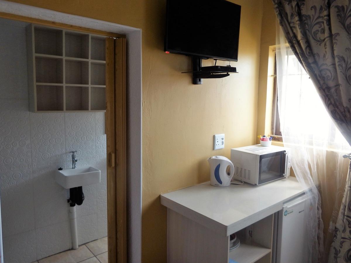 The Whitehouse Hotel Port Shepstone Esterno foto
