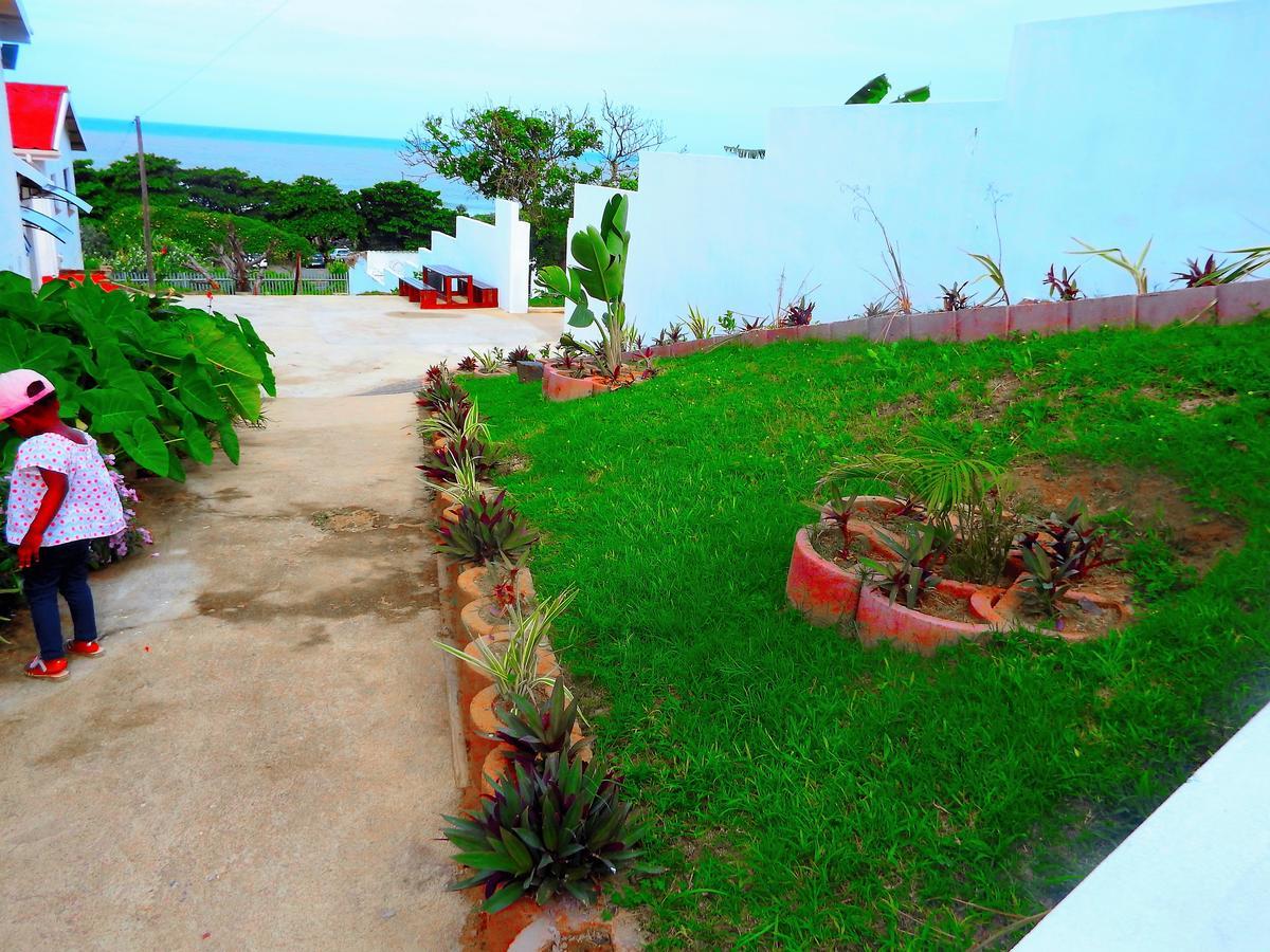 The Whitehouse Hotel Port Shepstone Esterno foto