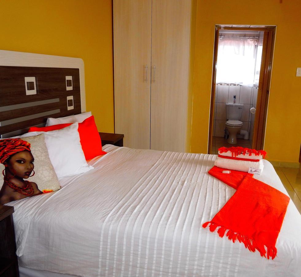 The Whitehouse Hotel Port Shepstone Esterno foto