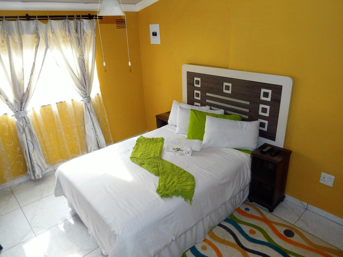 The Whitehouse Hotel Port Shepstone Esterno foto